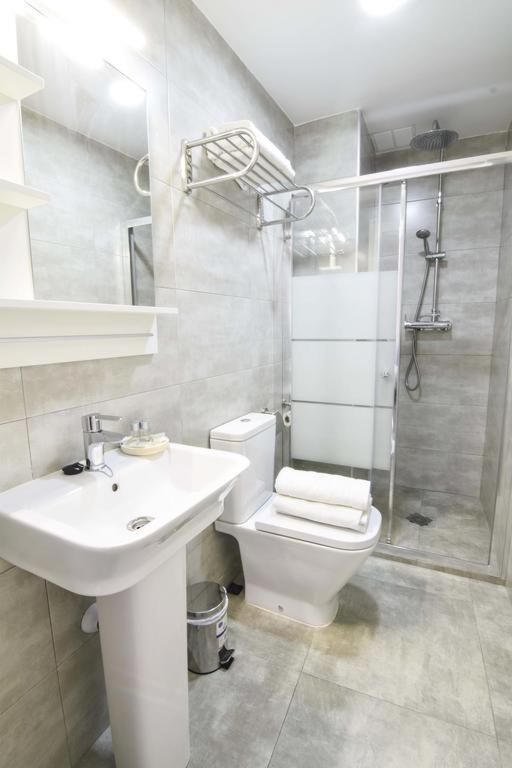 Apartamentos Centro Salecianos Malaga Bagian luar foto